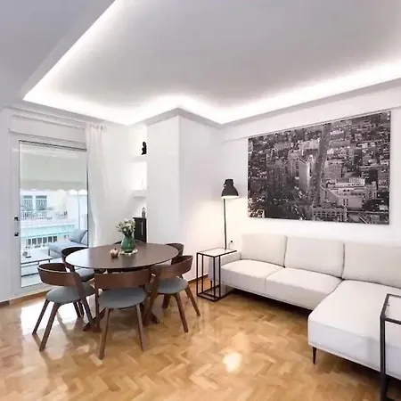 Spacious Penthouse Near Downtown Афины Экстерьер фото