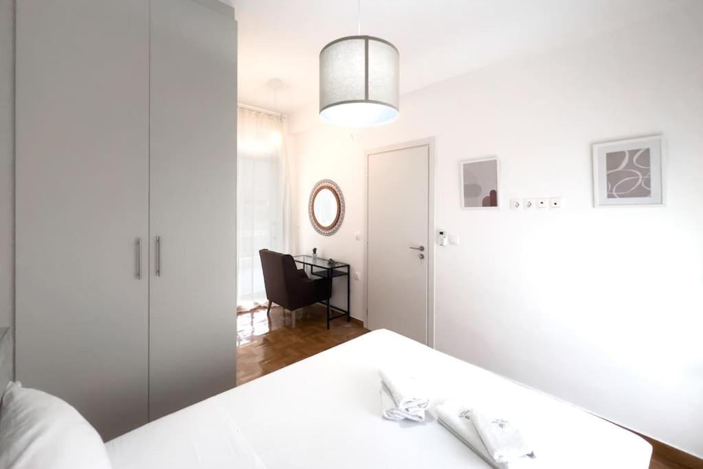Spacious Penthouse Near Downtown Appartement Athènes
