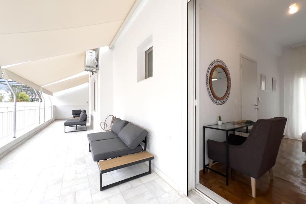 Spacious Penthouse Near Downtown * Athènes