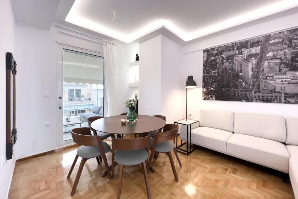 Spacious Penthouse Near Downtown * Athènes