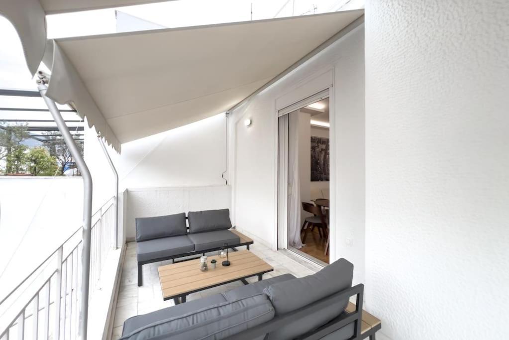 Spacious Penthouse Near Downtown Apartment *