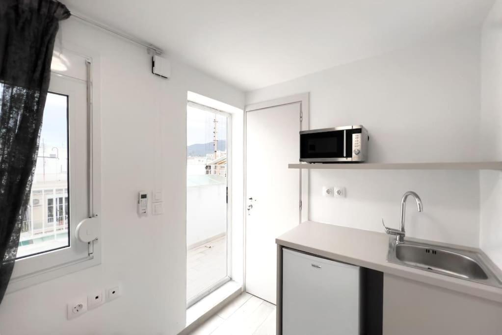 Spacious Penthouse Near Downtown *